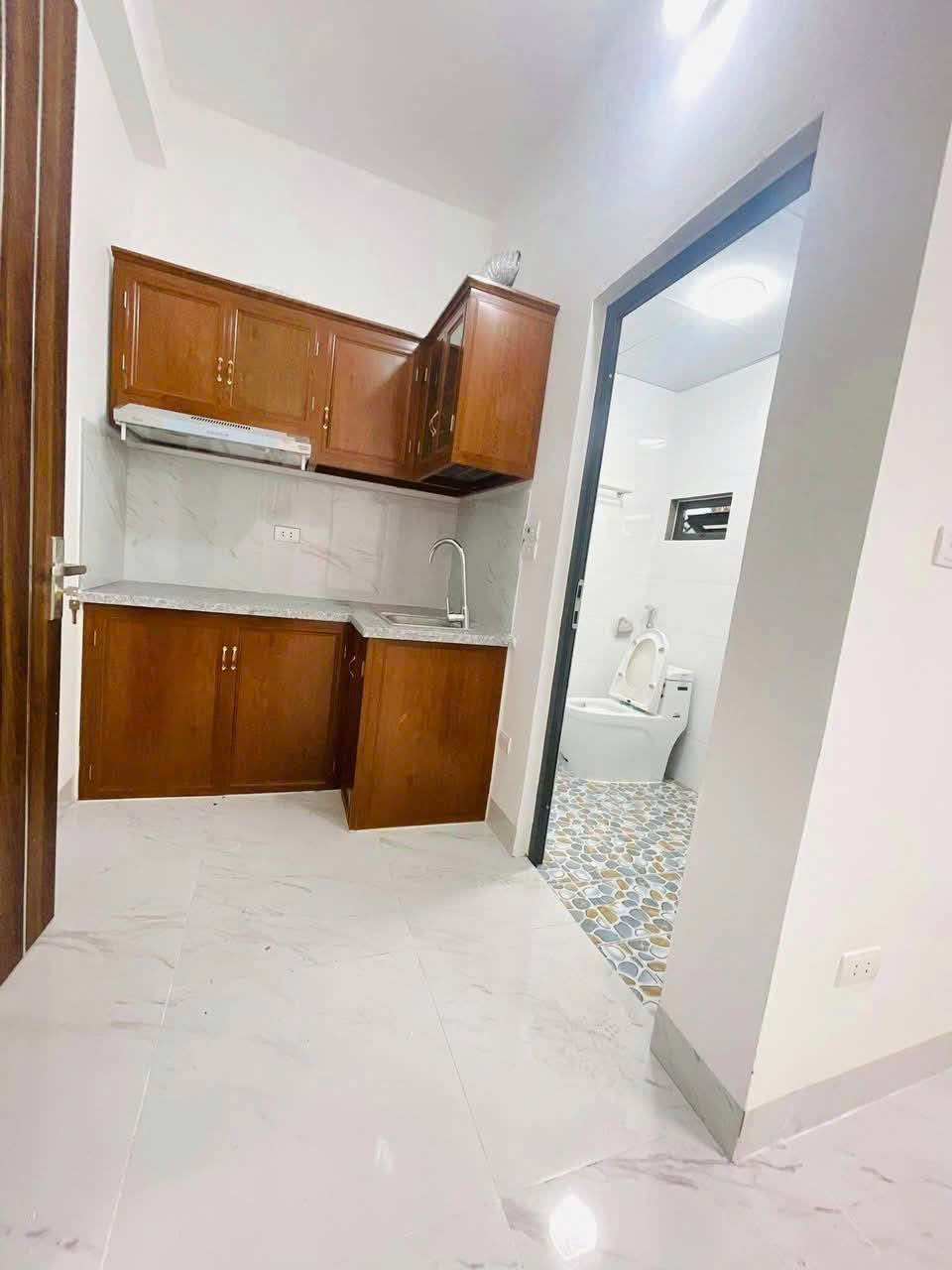 Cho thuê nhà trọ 30m2 đường Phan Văn Trị, quận Bình Thạnh, full nội thất